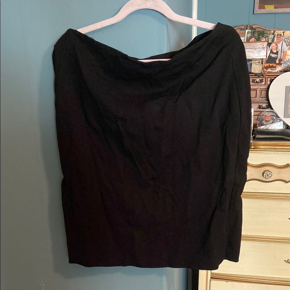 Elegant Black Skirt